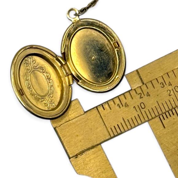 1928 Locket Necklace 14” Long Faux Pearl Gold Tone - Picture 6 of 6